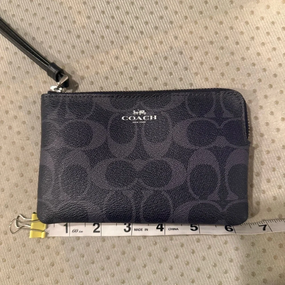 Coach leather signature wristlet